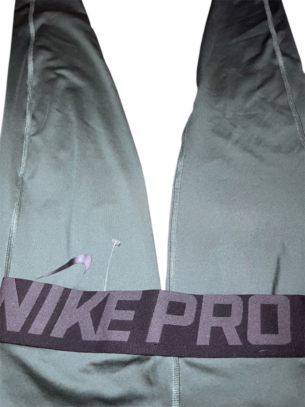 Nike Dri-FIT Sage Green Performance Leggings - Picture 5 of 5